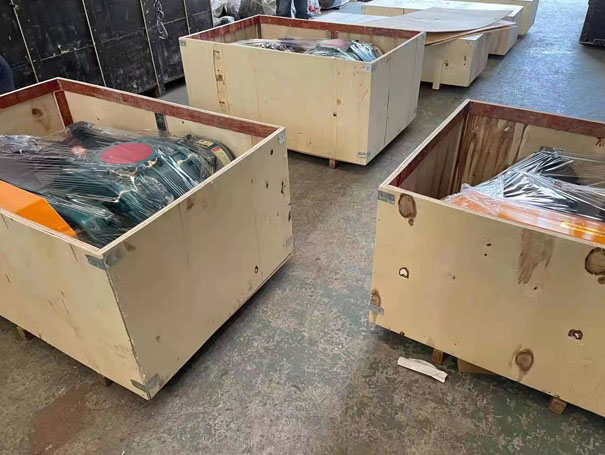 开工啦！发往佛山XQSSR150罗茨鼓妖精视屏黄色软件 30KW4台(图1)
